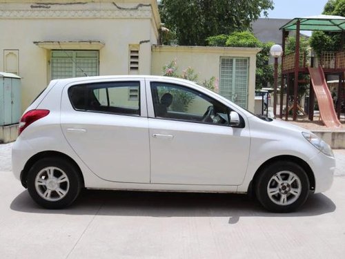 Hyundai i20 1.4 CRDi Sportz 2012 MT for sale in Ahmedabad 