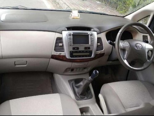 Toyota Innova 2.5 V 7 STR, 2013, Diesel MT for sale in Chandigarh