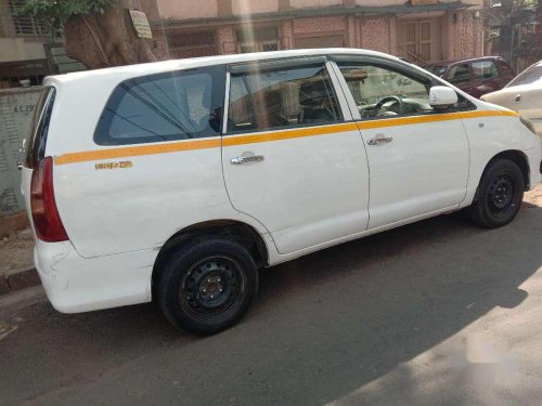 Toyota Innova 2.5 G 7 STR BS-IV, 2011, MT in Kolkata 