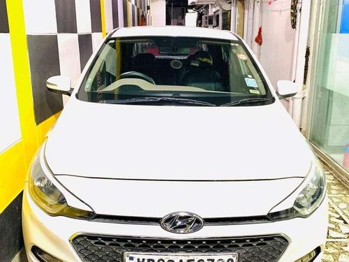 Hyundai Elite I20 Sportz , 2014, MT for sale in Kolkata 