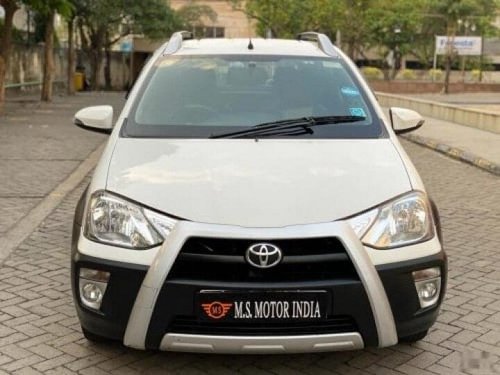 Used Toyota Etios Cross 1.4L VD 2015 MT for sale in Kolkata