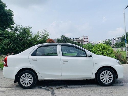 2015 Toyota Etios Cross 1.4 GD MT for sale in Surat 