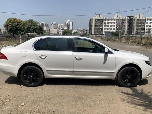 Used 2013 Skoda Superb AT for sale in Surat 