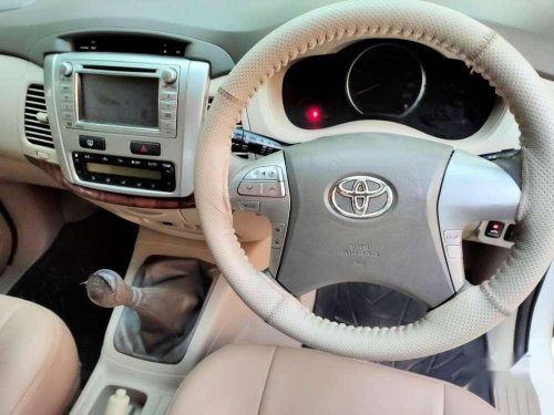 Used Toyota Innova 2.5 V 8 STR, 2014, Diesel MT for sale in Rajkot 
