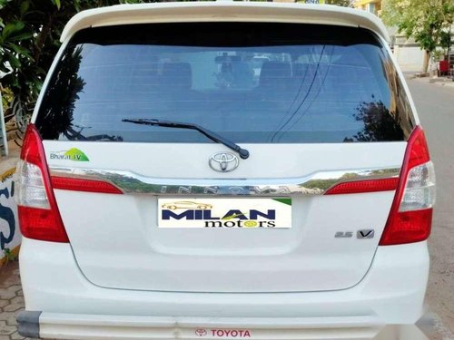 Used Toyota Innova 2.5 V 8 STR, 2014, Diesel MT for sale in Rajkot 