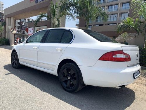 Used 2013 Skoda Superb AT for sale in Surat 