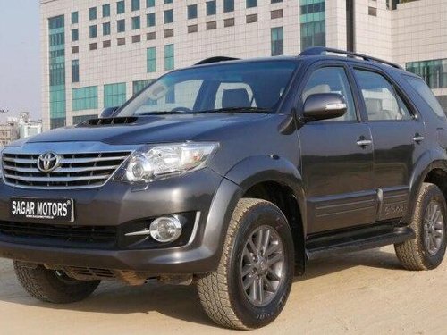 Used 2015 Toyota Fortuner AT for sale in New Delhi