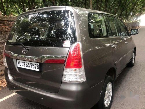 Toyota Innova 2.0 VX 8 STR BS-IV, 2011, Diesel MT in Kochi