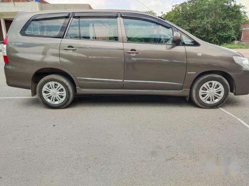 Toyota Innova 2014 MT for sale in Faridabad