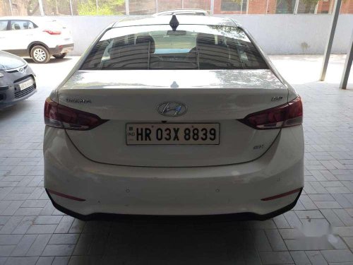 Hyundai Verna Fluidic 1.6 CRDi SX, 2018, Diesel MT in Panchkula