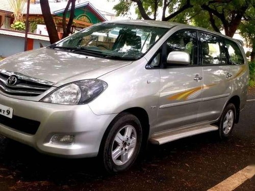 Toyota Innova 2.5 V 8 STR, 2008, Diesel MT in Coimbatore