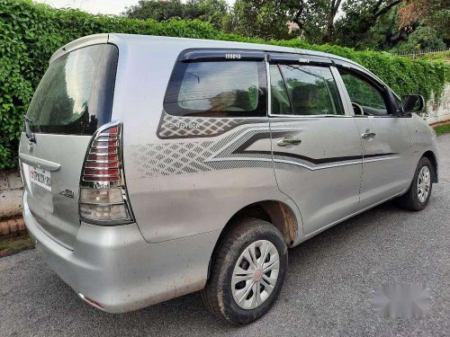 Toyota Innova, 2010, Diesel MT for sale in Lucknow