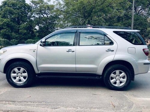 Used 2011 Toyota Fortuner 4x4 MT for sale in New Delhi