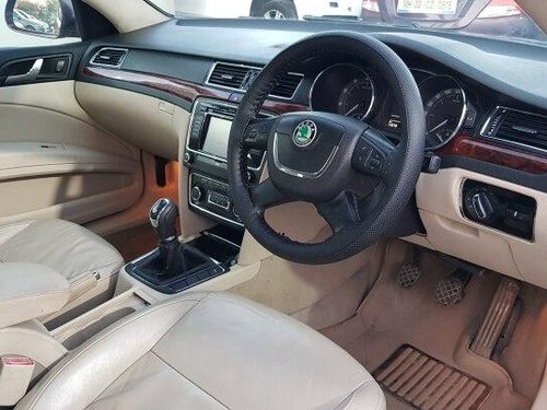 2011 Skoda Superb 2016-2020 Elegance 1.8 TSI MT for sale in Pune