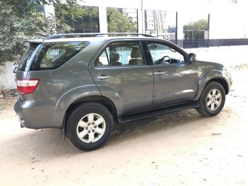 Toyota Fortuner 3.0 Diesel 2011 MT for sale in Ahmedabad