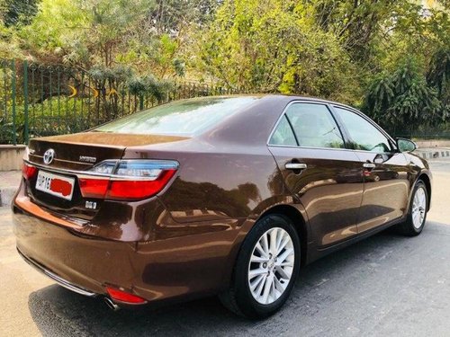 2015 Toyota Camry Hybrid AT for sale in New Delhi