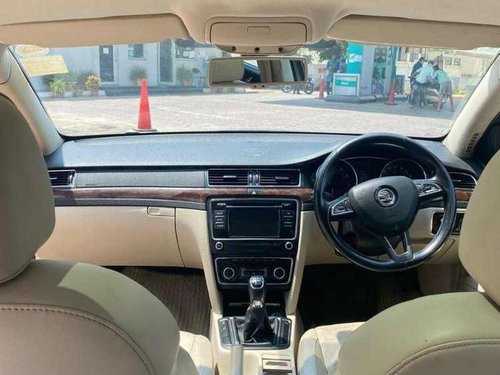 Skoda Superb Elegance 1.8 TSI Manual, 2014, Petrol MT in Hyderabad