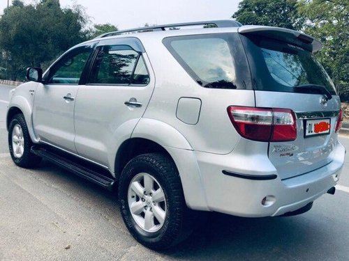 Used 2011 Toyota Fortuner 4x4 MT for sale in New Delhi