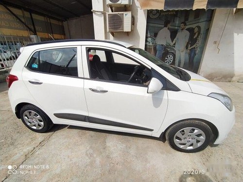 Hyundai Grand i10 Sportz 2014 AT for sale in Noida