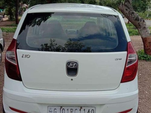 Used Hyundai i10 Magna 2013 MT for sale in Ahmedabad