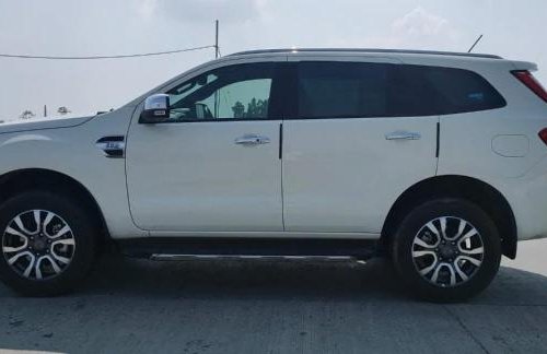 Used 2019 Ford Endeavour 2.2 Titanium 4X2 AT for sale in New Delhi