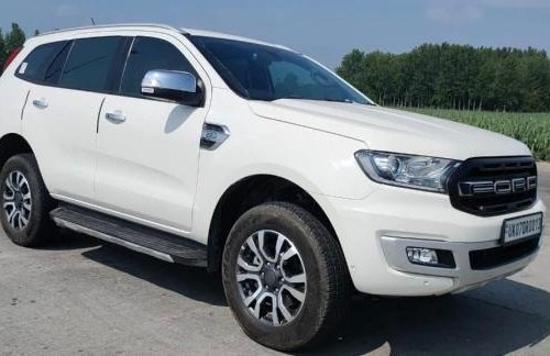 Used 2019 Ford Endeavour 2.2 Titanium 4X2 AT for sale in New Delhi