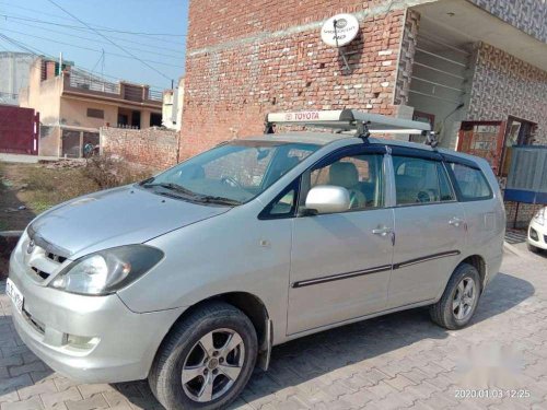 Used Toyota Innova 2.5 E 7 STR, 2006 MT for sale in Rajpura 