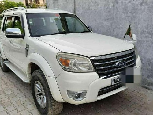 Used Ford Endeavour 2013 AT for sale in Gurgaon 