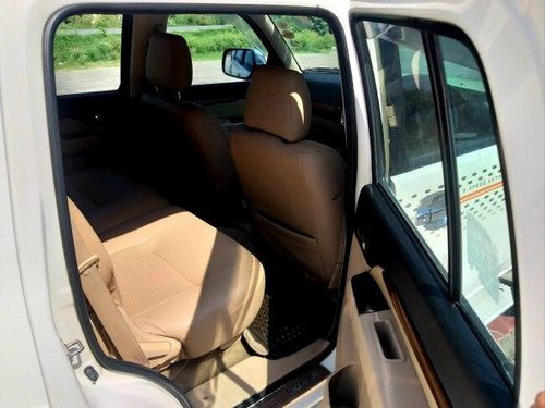 Used 2013 Ford Endeavour MT for sale in New Delhi