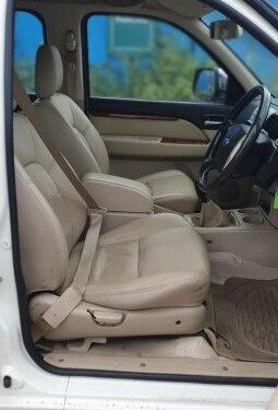 Ford Endeavour Titanium 4X2 2012 MT for sale in Pune 