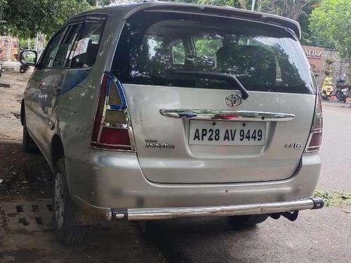 Toyota Innova 2.5 G4 8 STR, 2007, MT in Hyderabad 