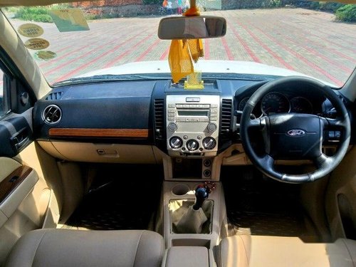 Used 2013 Ford Endeavour MT for sale in New Delhi