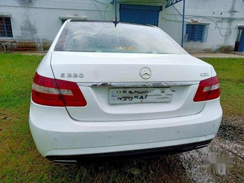 Mercedes-Benz E-Class E220 CDI, 2013, AT for sale in Kolkata 