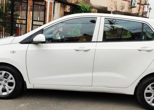 Used Hyundai Grand i10 Magna 2015 MT in Kolkata 