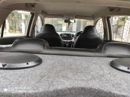 Used Hyundai Grand i10 Magna 2015 MT in Kolkata 