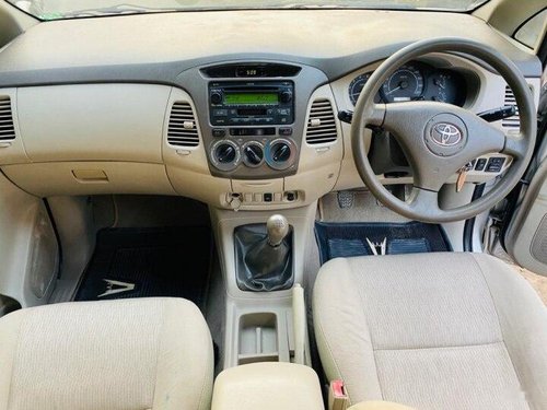 Used 2011 Toyota Innova MT for sale in New Delhi