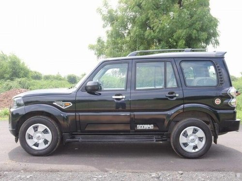 Used 2017 Mahindra Scorpio MT for sale in Ahmedabad