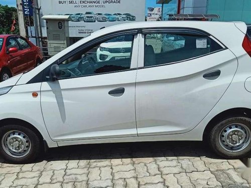 Hyundai Eon Era 2017 MT for sale in Thrissur 