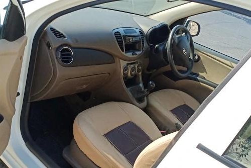 Hyundai i10 Magna 1.2 2011 MT for sale in Ahmedabad