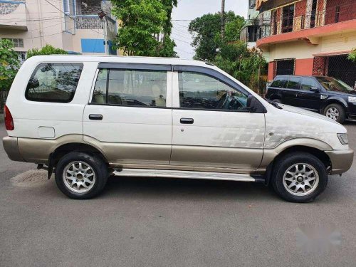 Used Chevrolet Tavera 2013 MT for sale in Kolkata 