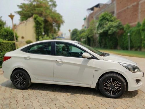 Used Hyundai Verna 2016 MT for sale in Gurgaon 