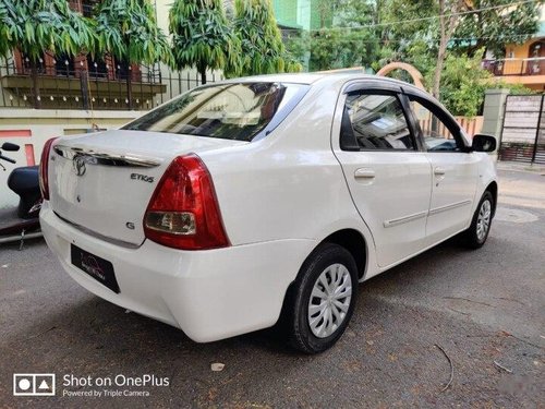 2011 Toyota Platinum Etios 2011 MT in Kolkata 