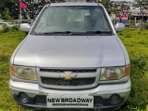 Used Chevrolet Tavera 2015 MT for sale in Hyderabad 