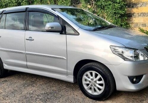 Used 2013 Toyota Innova MT for sale in Ahmedabad