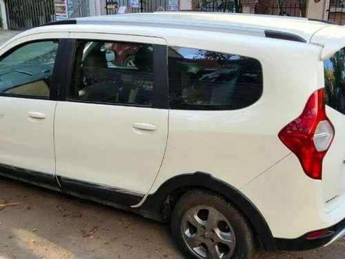 Renault Lodgy 110 PS RXZ 7 STR, 2015, MT in Chennai 