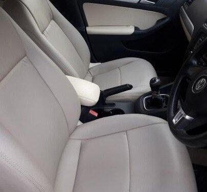 Used 2013 Volkswagen Jetta 2013-2015 MT for sale in New Delhi