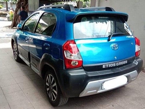 Toyota Etios Cross 1.2L G 2015 MT for sale in Kolkata 