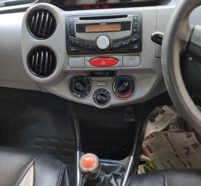 2011 Toyota Platinum Etios 2011 MT in Kolkata 