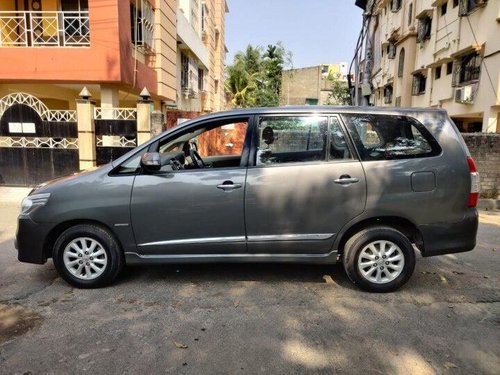 Used Toyota Innova 2014 MT for sale in Kolkata 