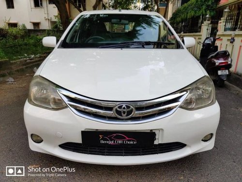 2011 Toyota Platinum Etios 2011 MT in Kolkata 